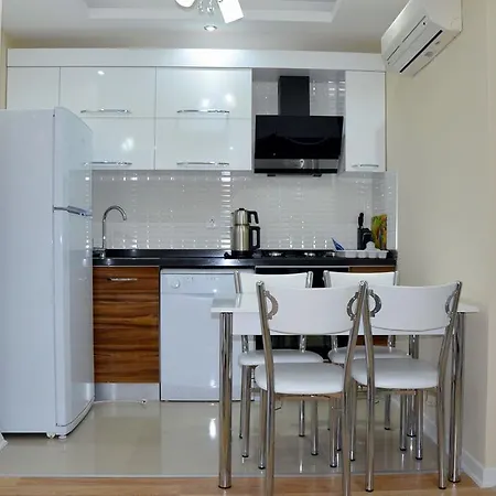 דירה Riva House